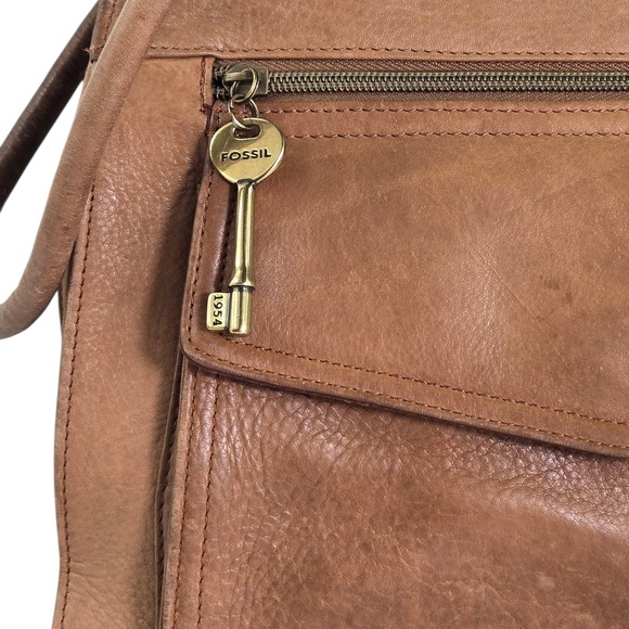 Vintage 1954 Fossil 75082 Brown Classic Leather Handbag Shoulder Purse Brass Key - Picture 2 of 16